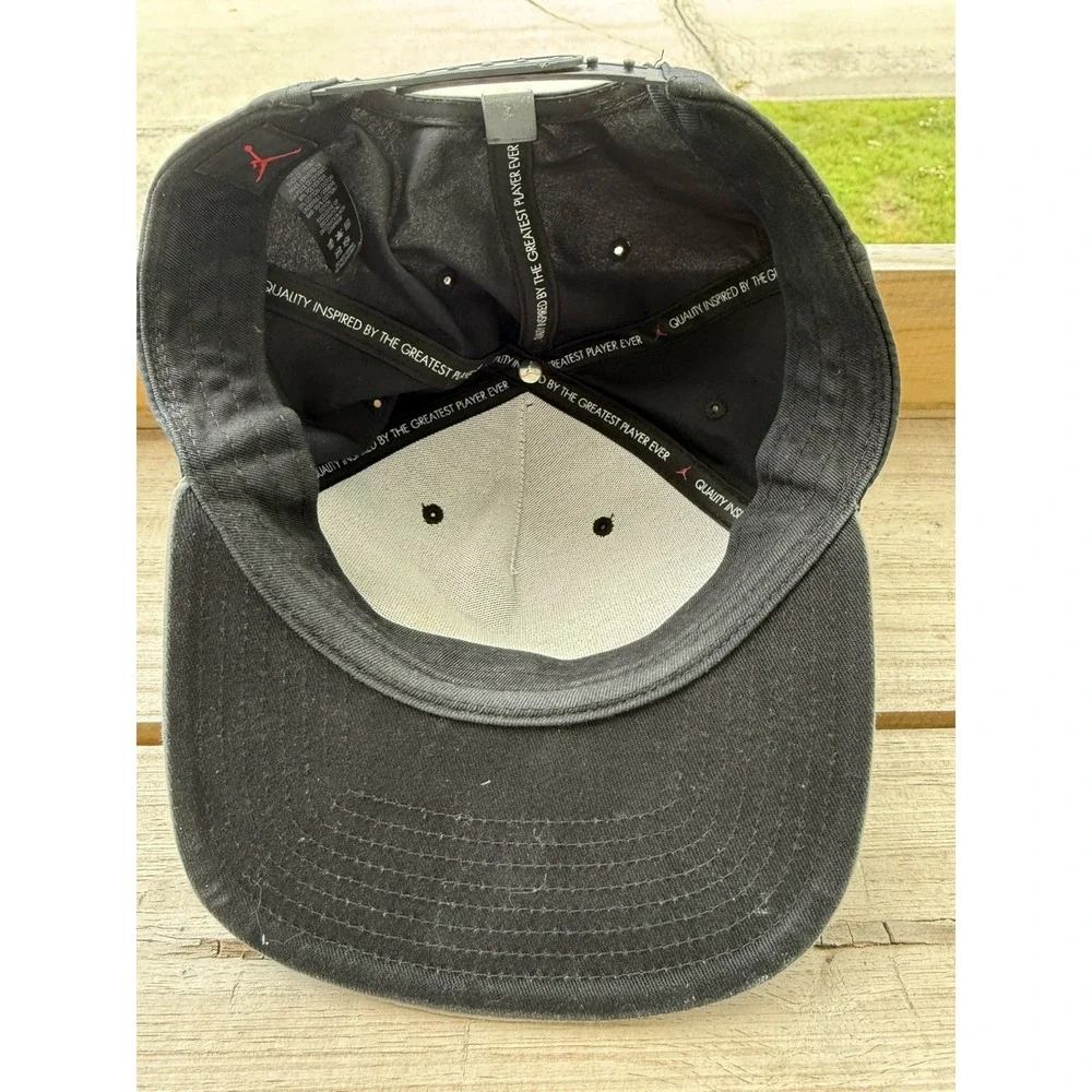 Nike Jordan Pro Jumpman Classics SnapBack Hat Cap Black & Gray Air Jordan